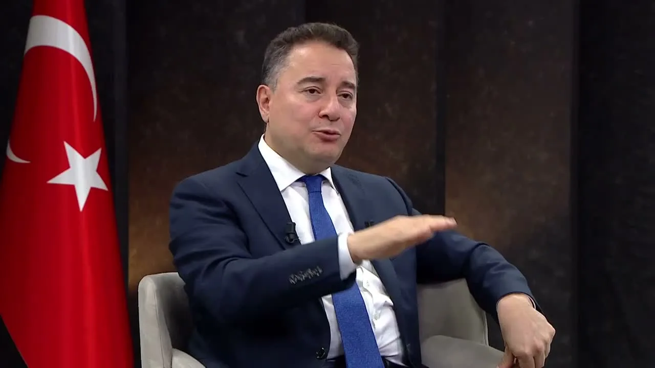 Ali Babacan, Erdoğan'dan fon listesini açıklamasını istedi