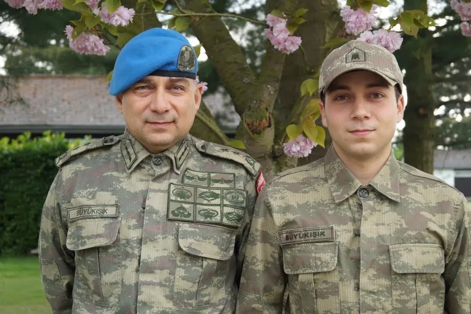 BABA EMEKLİ TÜMGENERAL ETHEM BÜYÜKIŞIK (SOLDA), ÖLDÜRÜLEN OĞLU DORUKHAN BÜYÜKIŞIK (SAĞDA)