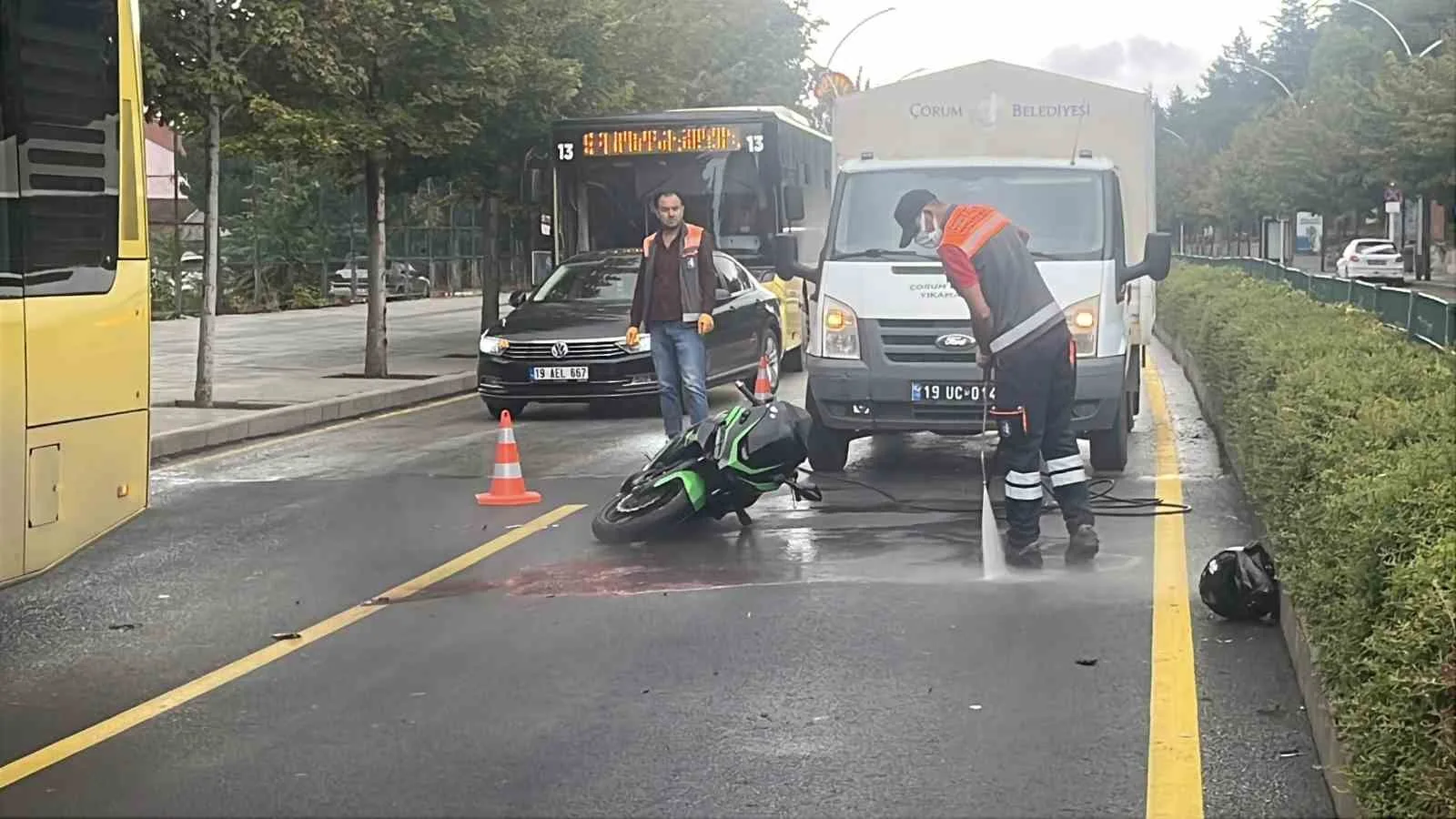 ÇORUM'DA MEYDANA GELEN MOTOSİKLET SÜRÜCÜSÜ HAYATINI KAYBETTİ.