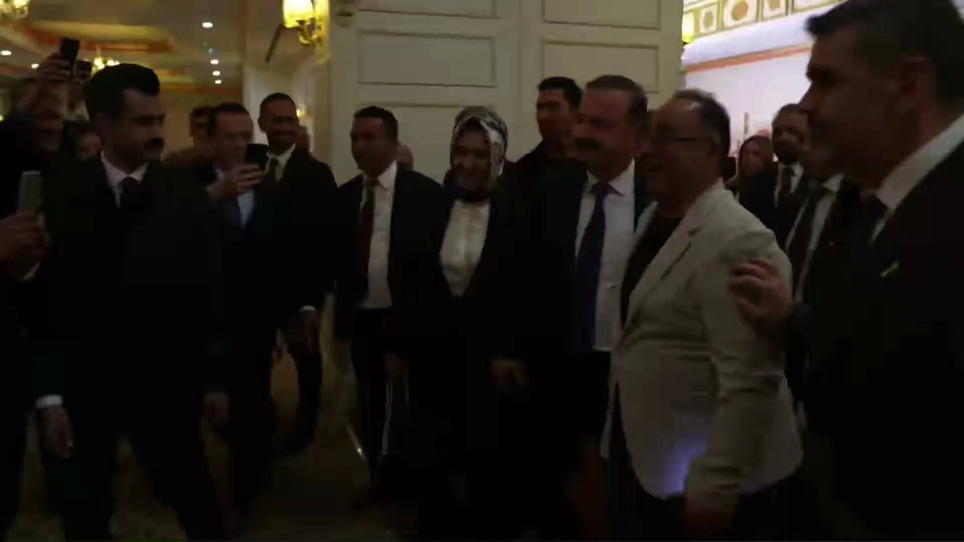 Yavuz Ağıralioğlu, hükümetten fon isimlerini açıklamasını istedi
