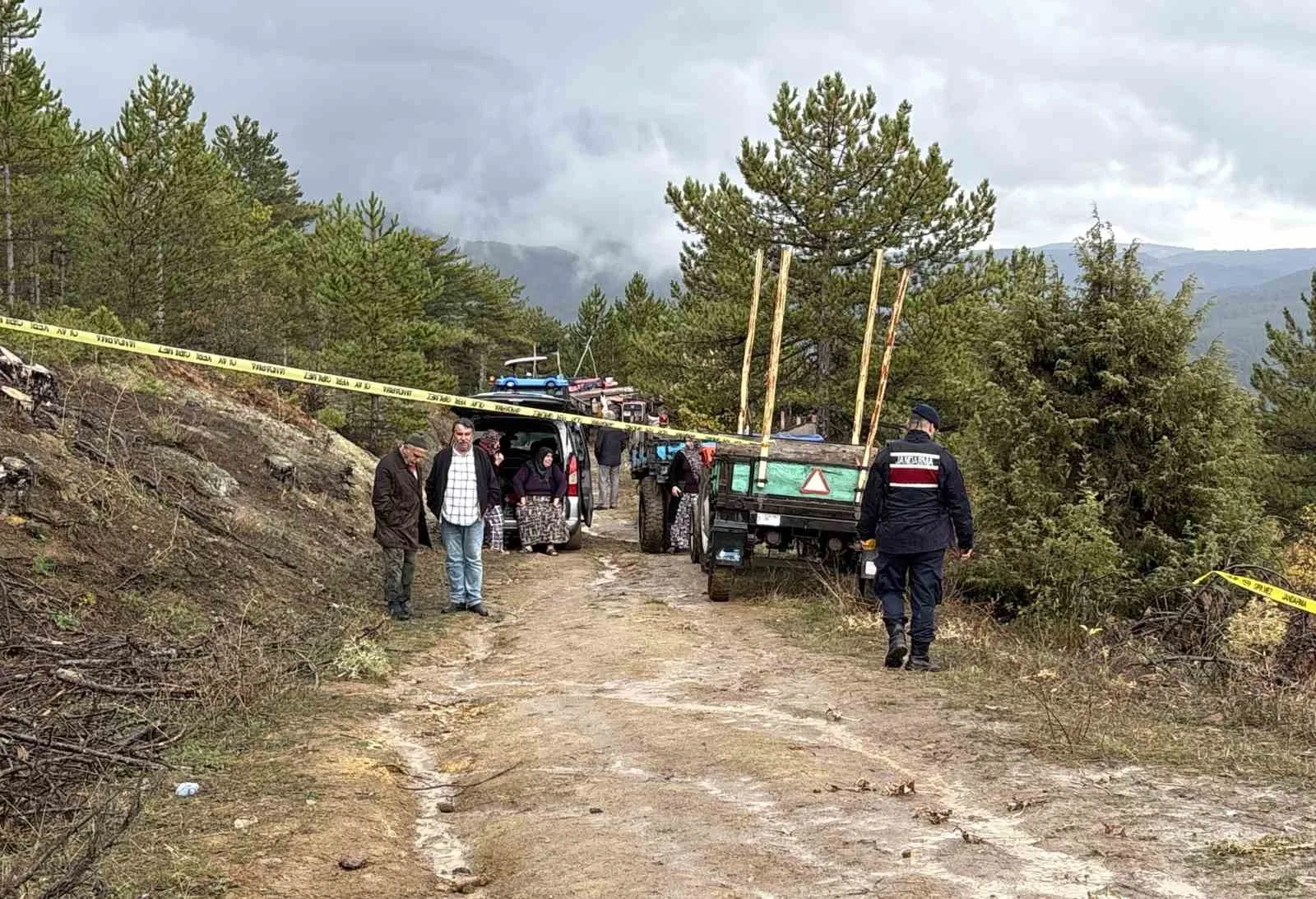 KASTAMONU’NUN TOSYA İLÇESİNDE BİR ŞAHSIN KAFASINA ODUNLA VURDUĞU CAMİ İMAMI HAYATINI KAYBETTİ.