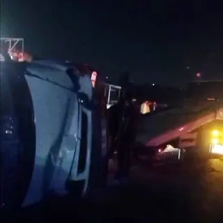MALATYA'DA MİNİBÜS İLE OTOMOBİLİN ÇARPIŞMASI SONUCU MEYDANA GELEN TRAFİK KAZASINDA 5 KİŞİ YARALANDI.