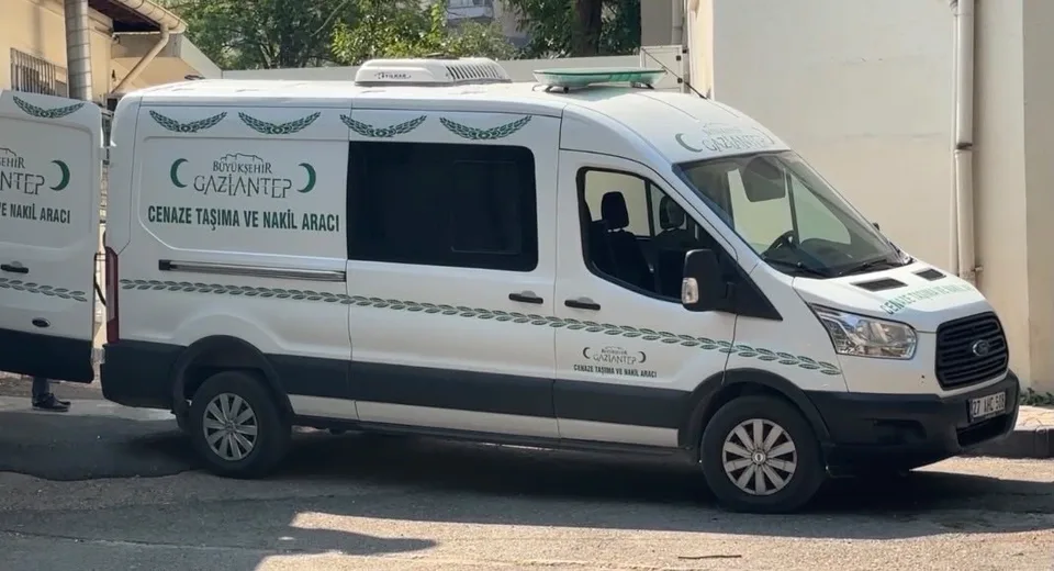 CENAZE, GAZİANTEP ADLİ TIP KURUMU'NDA TAMAMLANAN İŞLEMLERİN ARDINDAN AİLESİNE TESLİM EDİLDİ