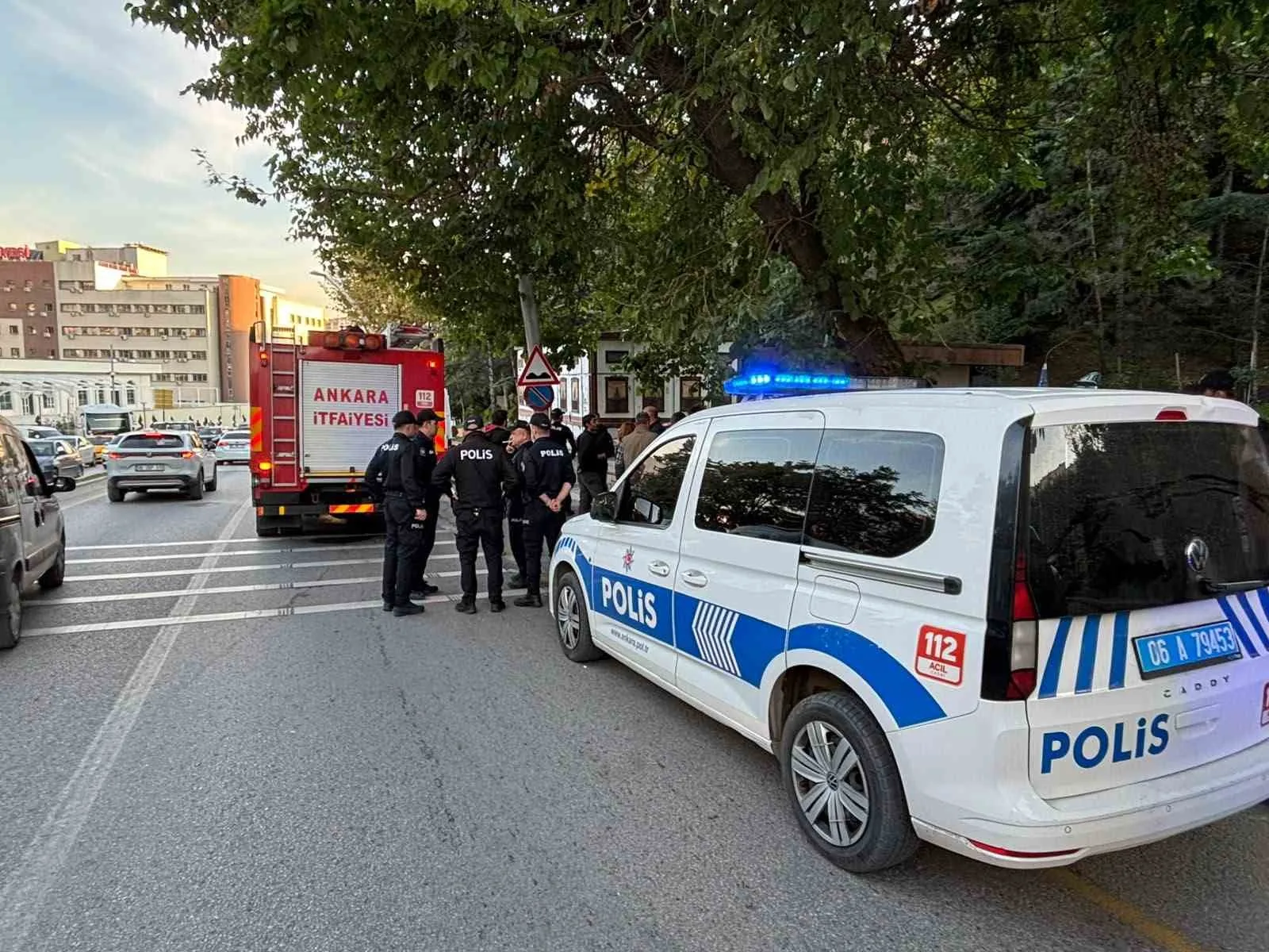 ANKARA’NIN KEÇİÖREN İLÇESİNDE, ELEKTRİK TRAFOSUNA GİREN ZİHİNSEL ENGELLİ BİR ŞAHIS, YANARAK HAYATINI KAYBETTİ.