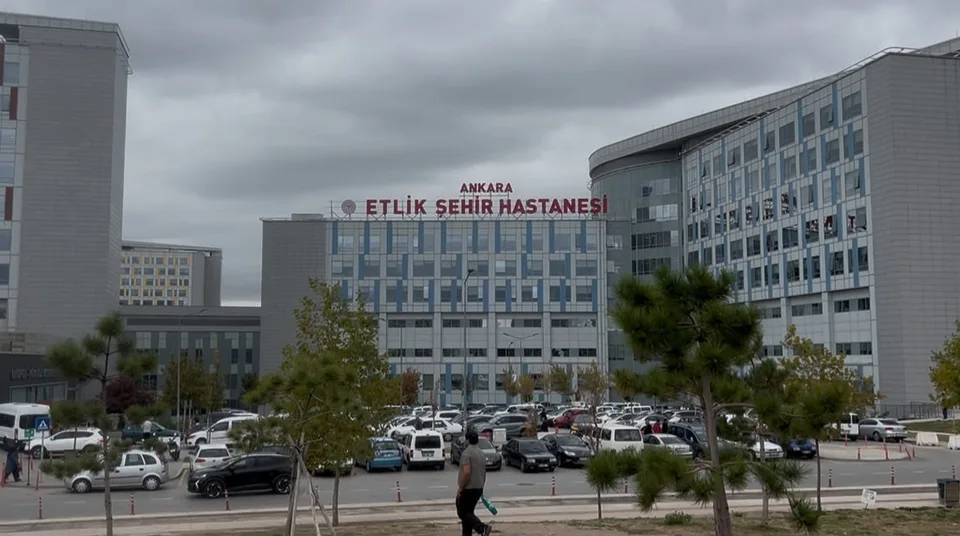 YARALILARIN KALDIRILDIĞI ETLİK ŞEHİR HASTANESİ