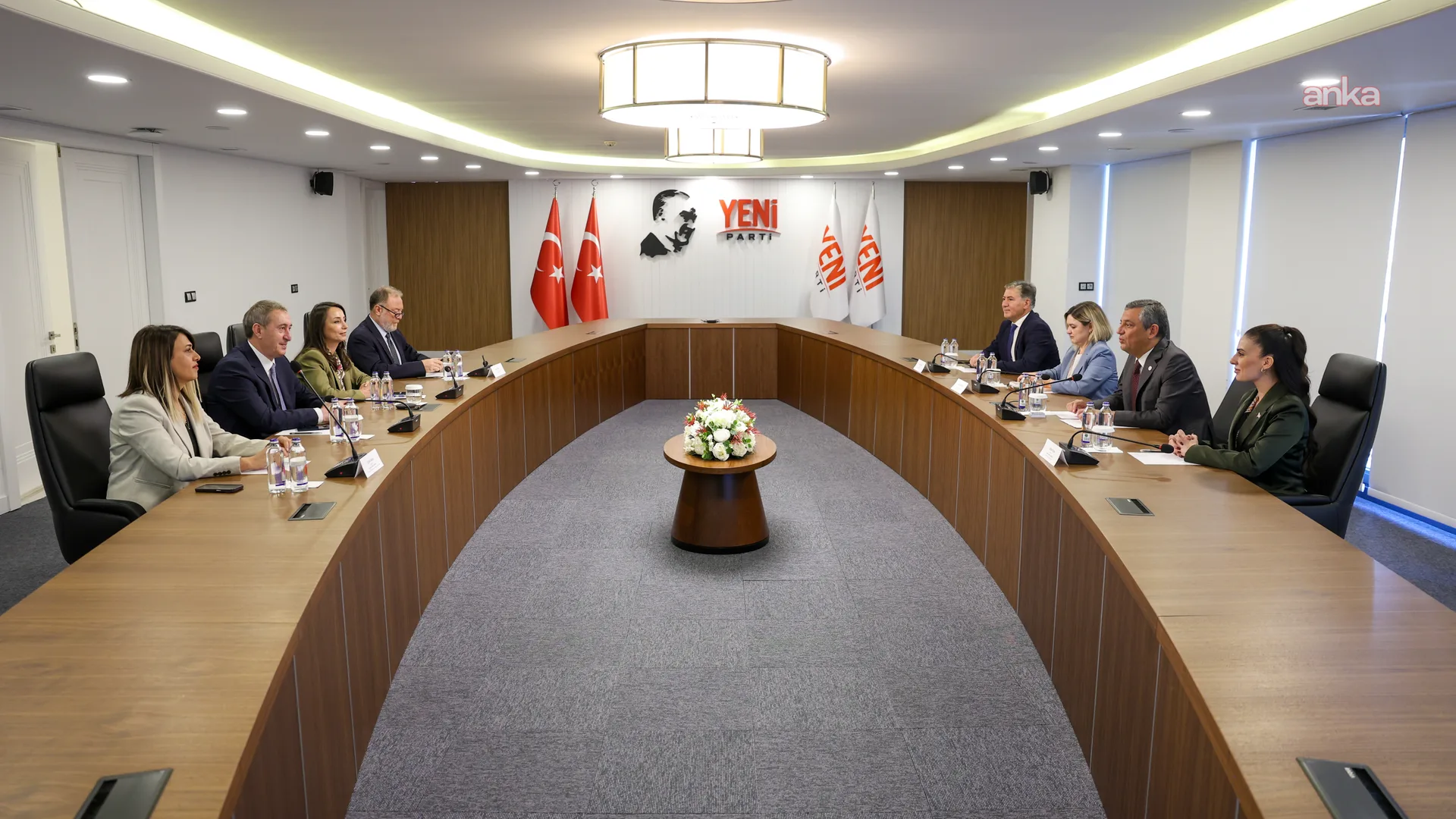 YENİ Parti -DEM Parti görüşmesi... Bakırhan: “Barış, iktidarla muhalefet arasında bir rekabet başlığı olmamalıdır" — fotoğraf 4