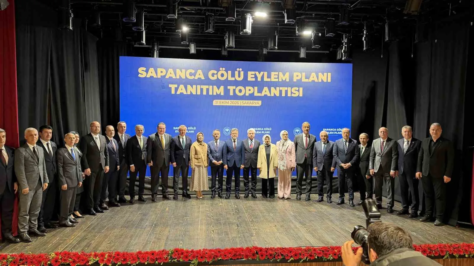 TARIM VE ORMAN BAKANI İBRAHİM YUMAKLI, TÜRKİYE’DE KİŞİ BAŞINA DÜŞEN KULLANILABİLİR SU MİKTARININ 1.297 METREKÜPE GERİLEDİĞİNİ AÇIKLAYARAK SU STRESİ UYARISINDA BULUNDU.
