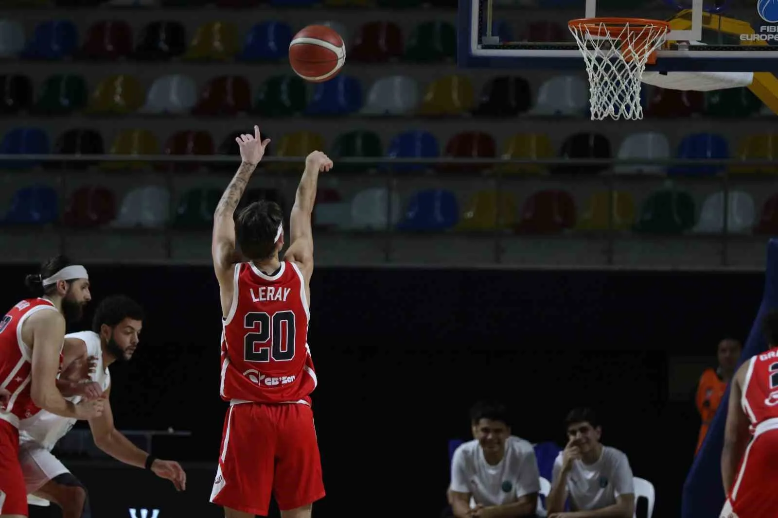 FIBA EUROPE CUP F GRUBU 2. HAFTA MÜCADELESİNDE KÖRFEZ BASKET, SAHASINDA KONUK ETTİĞİ FRANSA TEMSİLCİSİ ELAN CHALON'U 74-65 MAĞLUP ETTİ.