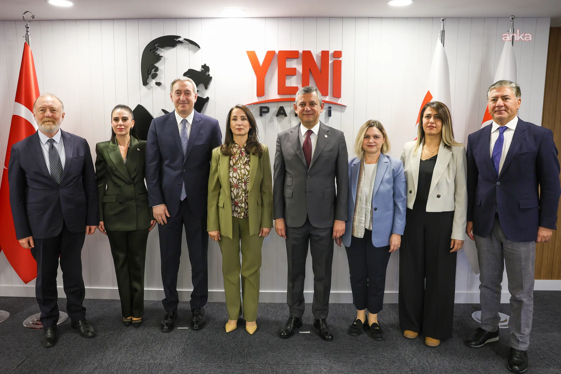 YENİ Parti -DEM Parti görüşmesi... Bakırhan: “Barış, iktidarla muhalefet arasında bir rekabet başlığı olmamalıdır" — fotoğraf 3