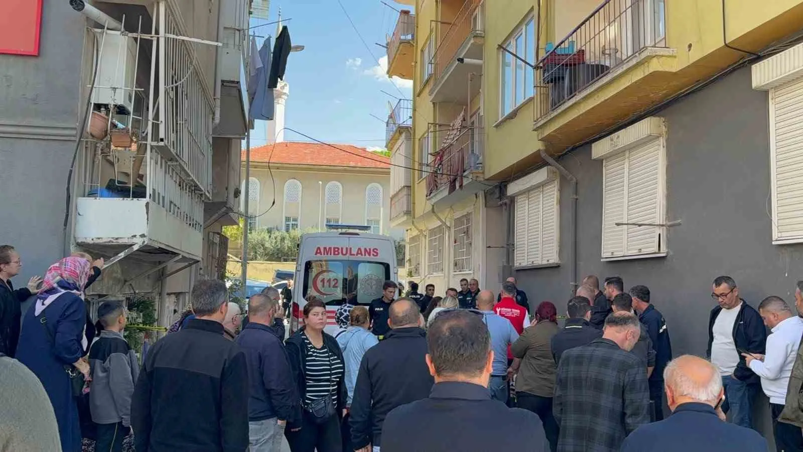 GEMLİK İLÇESİNDE YAŞLI ÇİFT, YAKINLARI TARAFINDAN EVLERİNDE ÖLÜ BULUNDU.