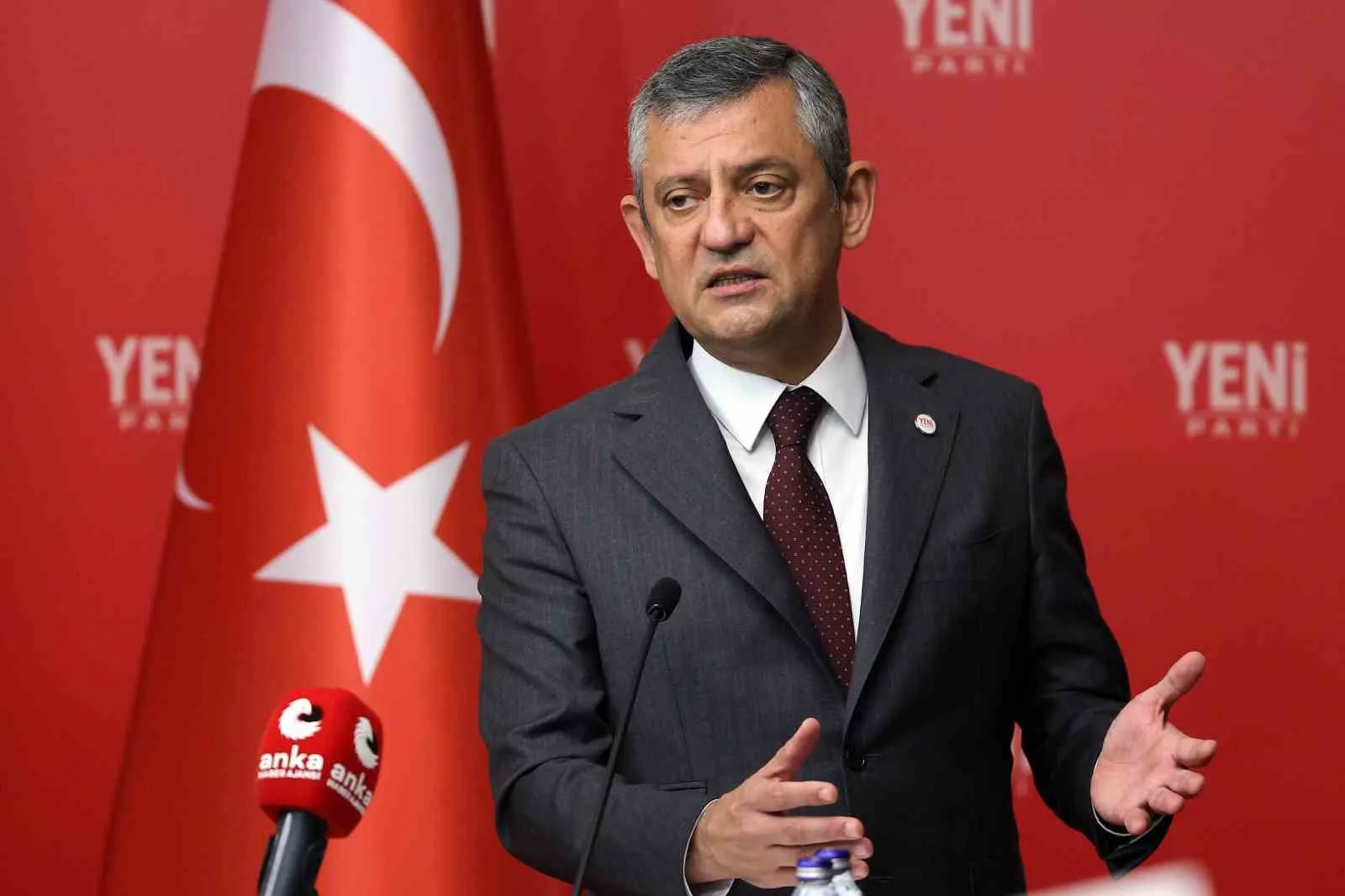 YENİ PARTİ GENEL BAŞKANI ÖZGÜR ÖZEL