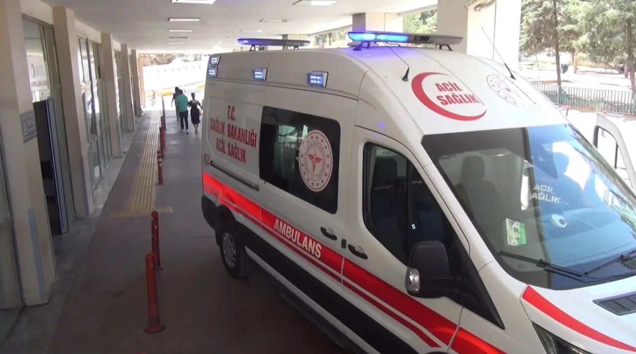 ŞANLIURFA'DA YAPRAK SARMASI 12 ÖĞRENCİYİ HASTANELİK ETTİ