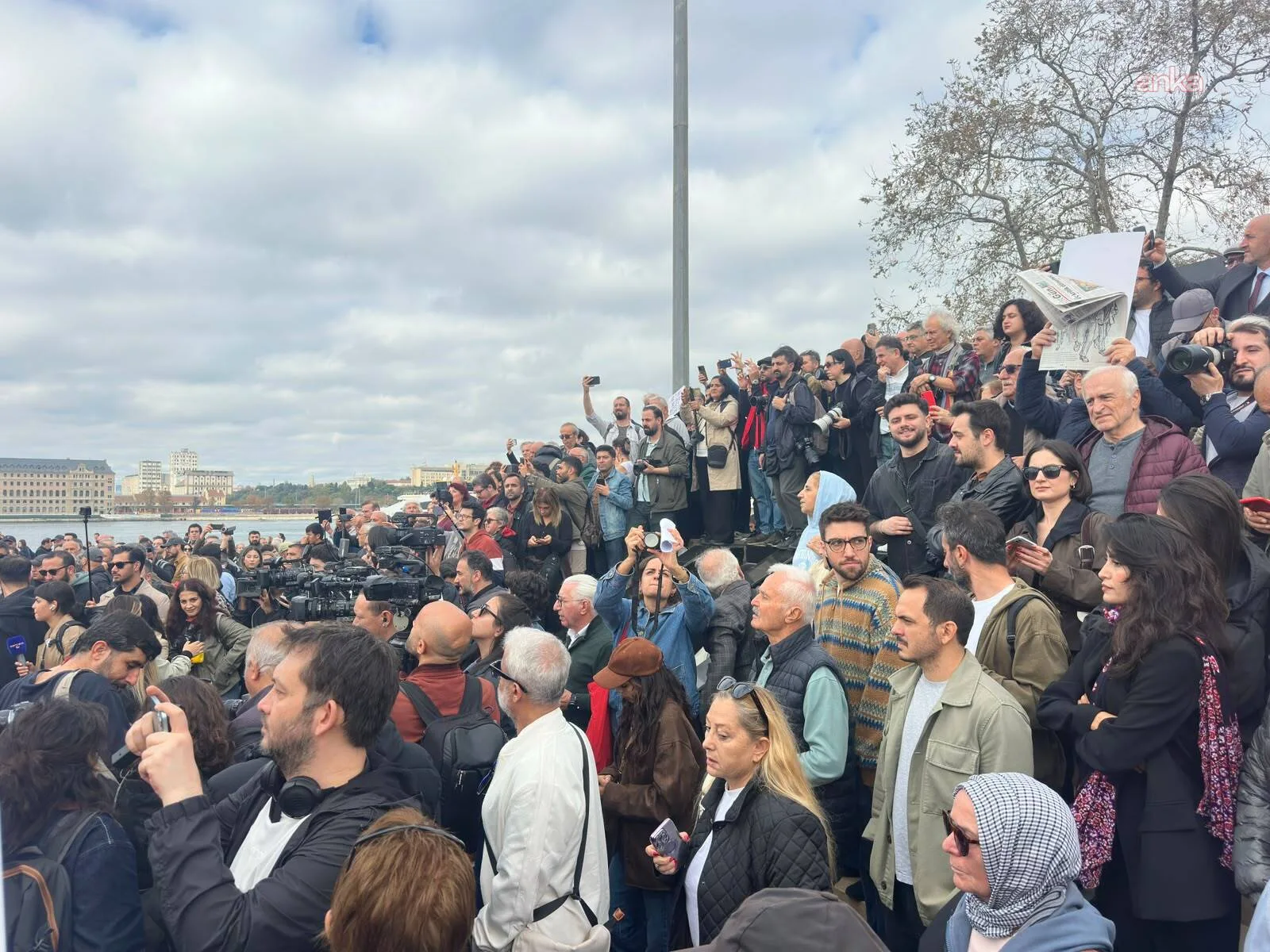 Basın meslek örgütleri Kadıköy'de özgür basın için yürüdü — fotoğraf 7