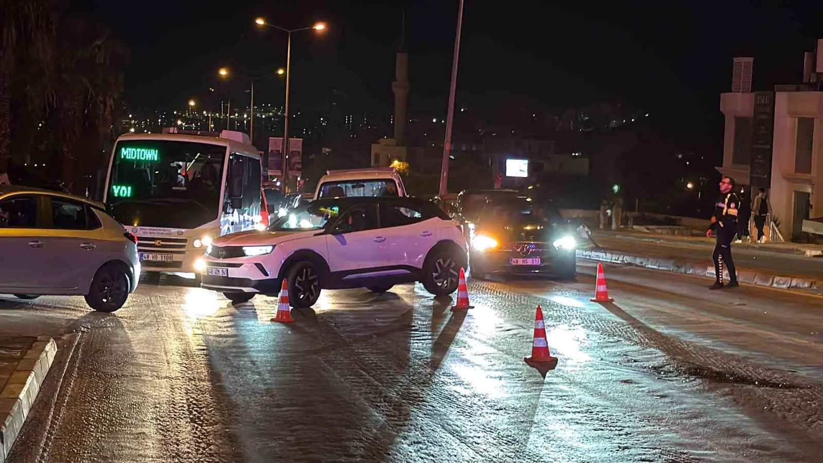 MUĞLA’NIN BODRUM İLÇESİNDE MOTOSİKLETİN ÇARPTIĞI KADIN HAYATINI KAYBETTİ.