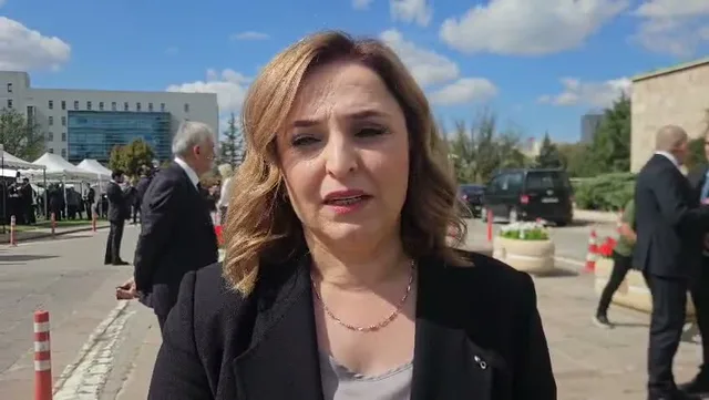 DEM Parti Sözcüsü Ayşegül Doğan: “Fon manipülasyonunun siyasi uzantıları açığa çıkarılmalı”